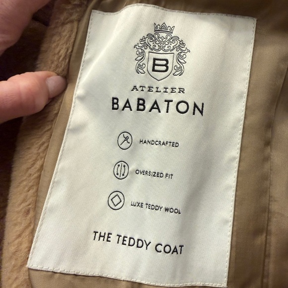 Babaton Teddy coat faux fur size M - Picture 11 of 11